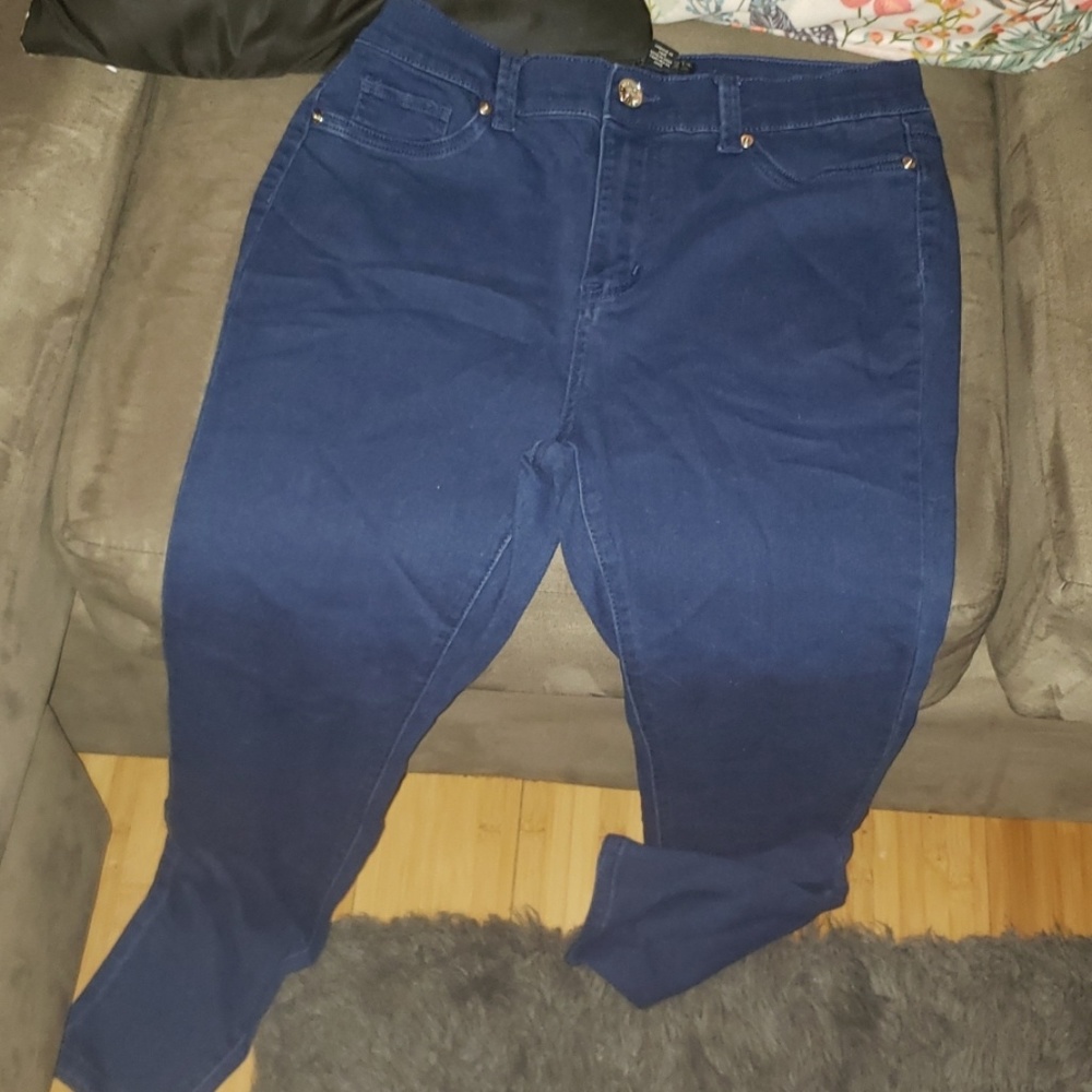 F21+ jeans